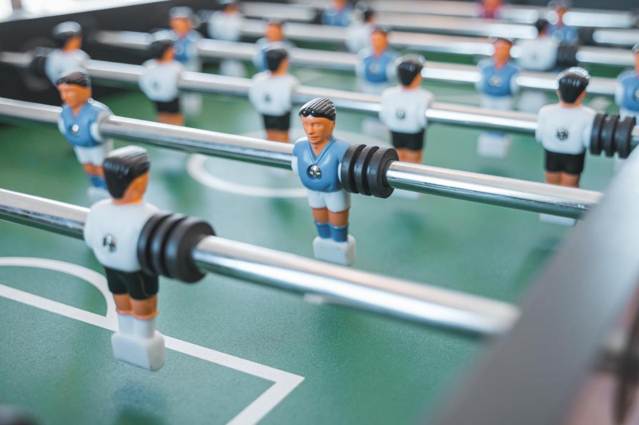 Golden Home With Barbecue, Yoga, Football Table ซินส์ไฮม์ ภายนอก รูปภาพ